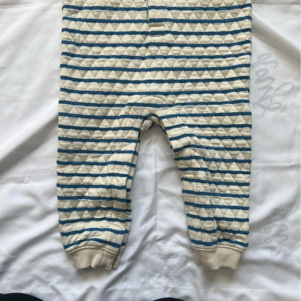 Old Navy Unisex Striped Blue and White Quilted Kids One Piece Size 18-24 Months